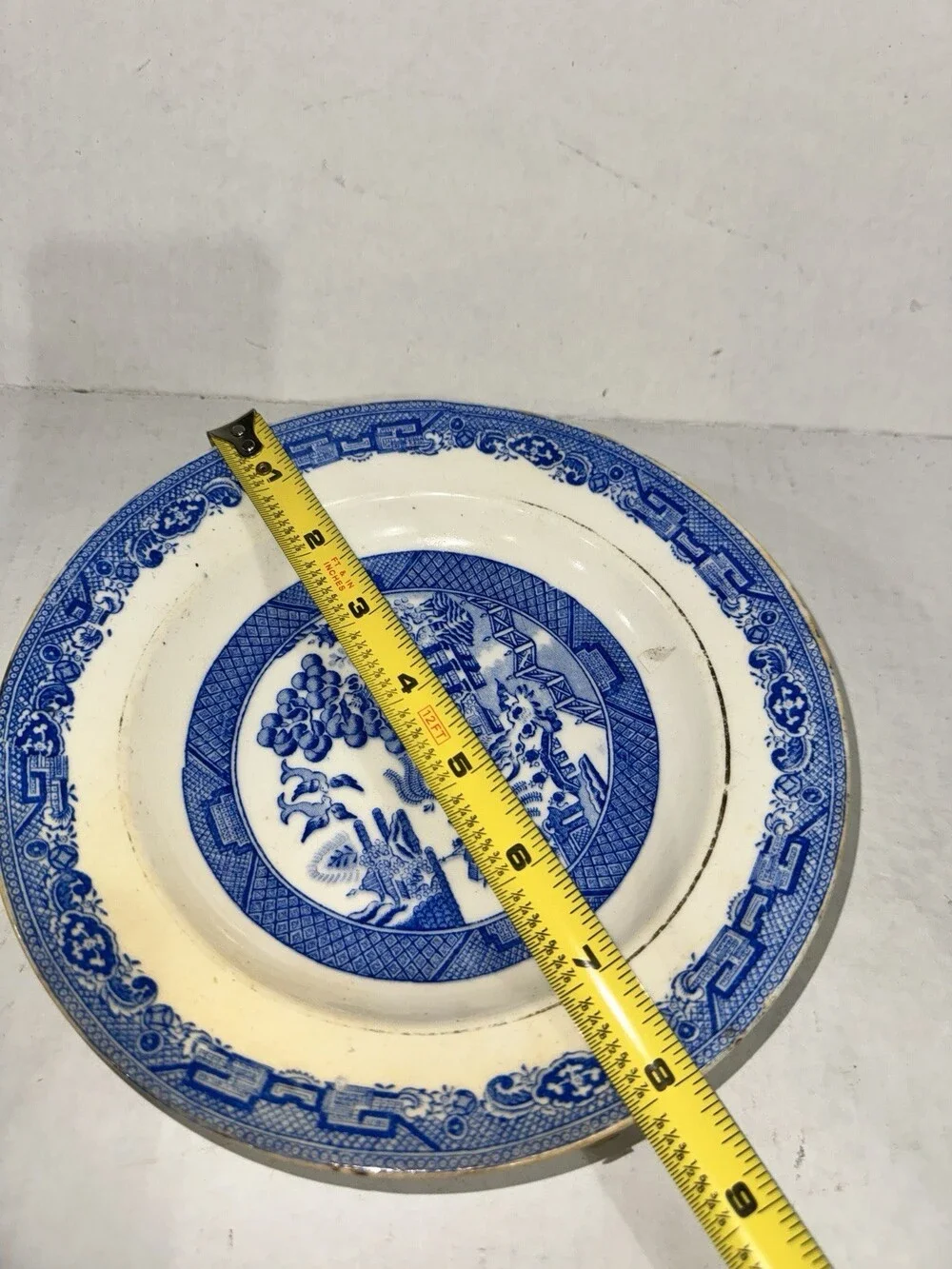 Vintage Blue Willow 8” Plate Blue White Transferware Unmarked Asian Scene